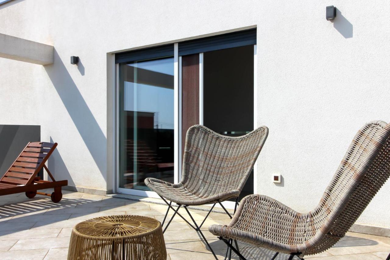 Modern Villa Nerina With Private Pool Near Πούλα Εξωτερικό φωτογραφία