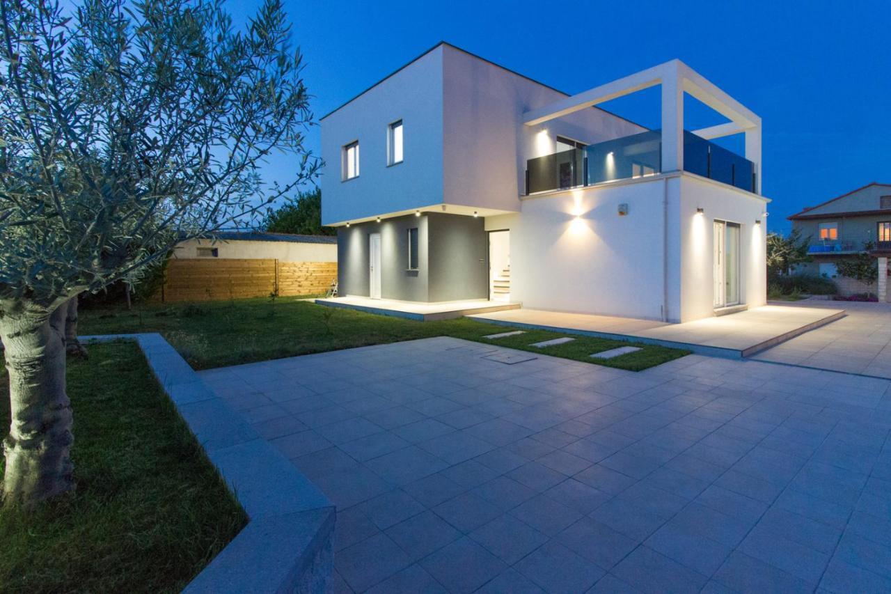 Modern Villa Nerina With Private Pool Near Πούλα Εξωτερικό φωτογραφία